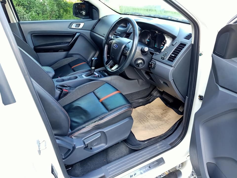 Ford Ranger 4 ประตู ปี 2012 สีขาว (รูปที่ 10)
