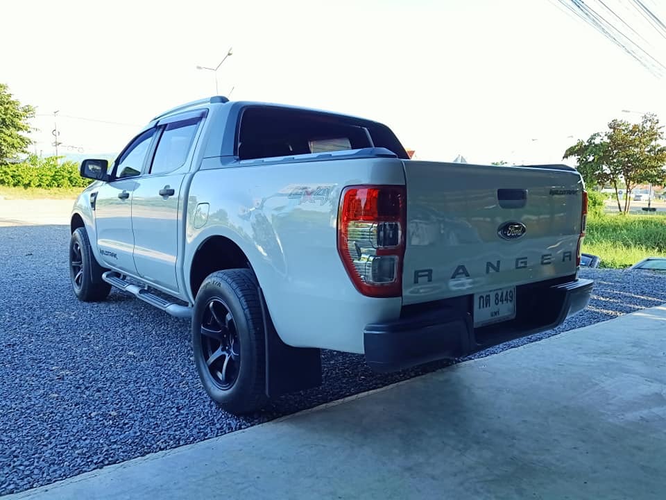 Ford Ranger 4 ประตู ปี 2012 สีขาว (รูปที่ 8)