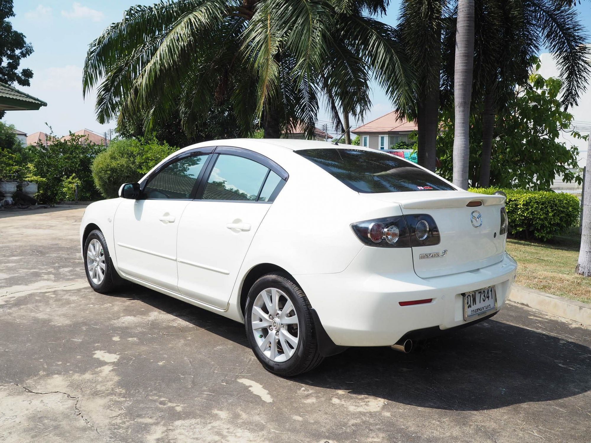 Mazda 3 ปี 2010 สีขาว