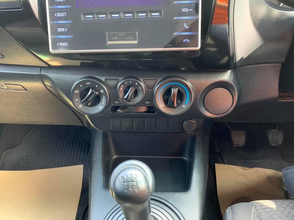 Toyota Hilux Revo Double cab ปี 2019 สีดำ (รูปที่ 5)