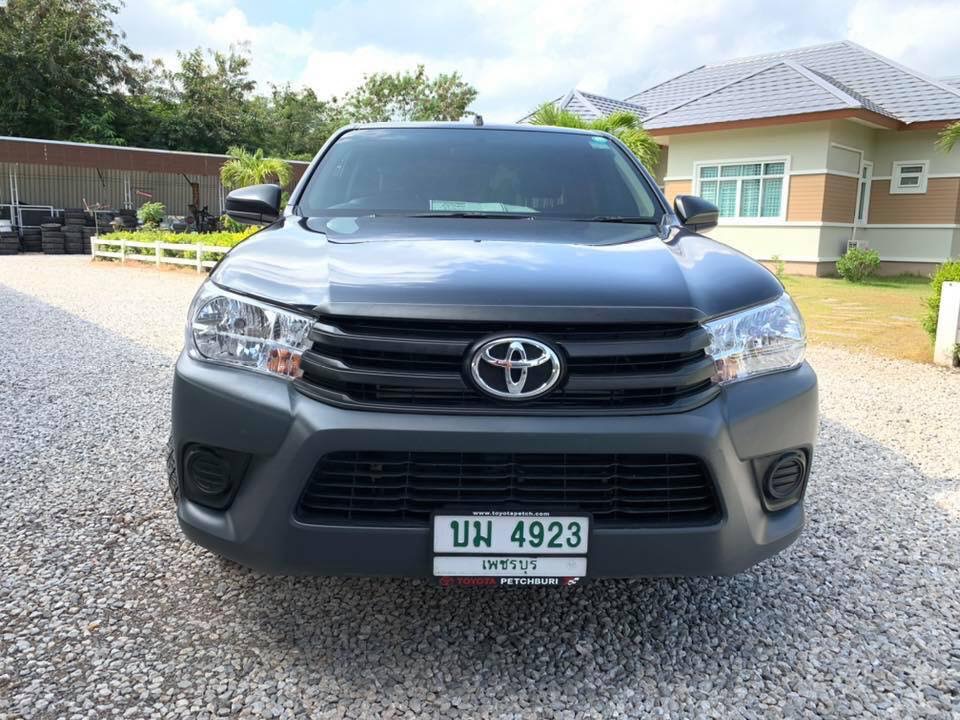 Toyota Hilux Revo Double cab ปี 2019 สีดำ (รูปที่ 2)