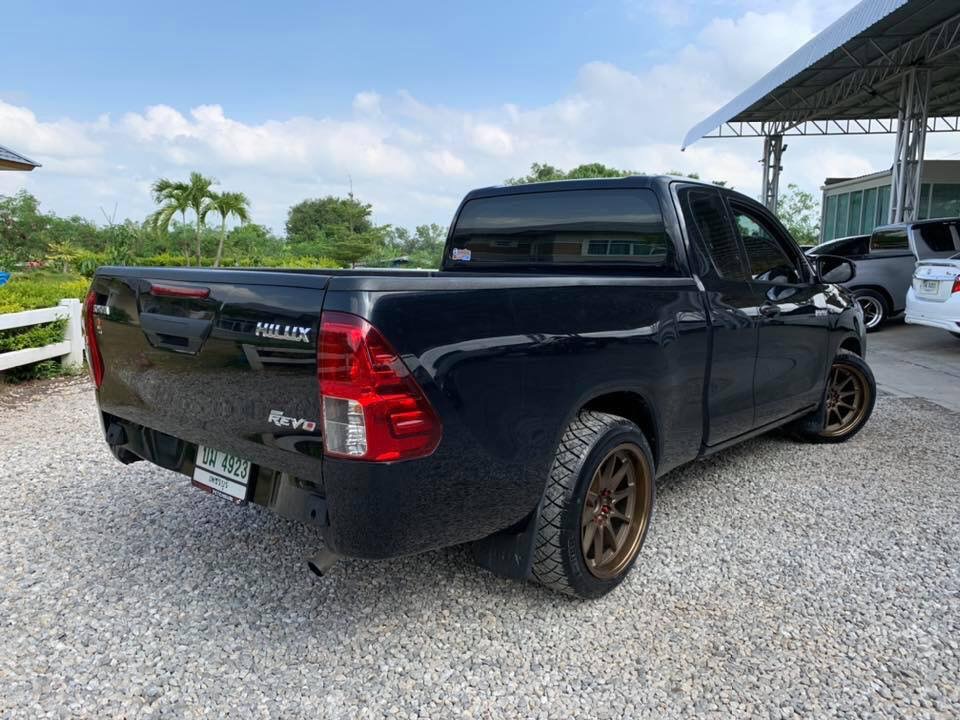 Toyota Hilux Revo Double cab ปี 2019 สีดำ (รูปที่ 8)
