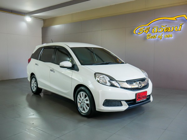 Honda Mobilio ปี 2015 สีขาว