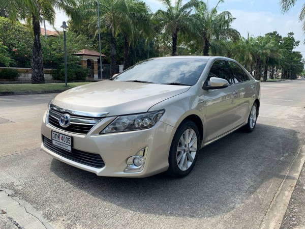 Toyota Camry (XV50) ปี 2014 สีทอง