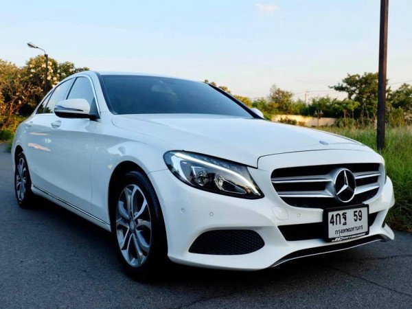 Mercedes-Benz C-Class W205 C350 ปี 2017 สีขาว