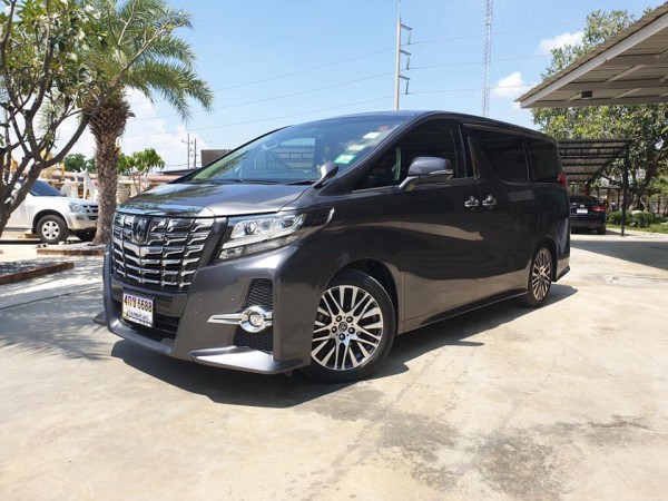 Toyota Alphard ปี 2015 สีเทา