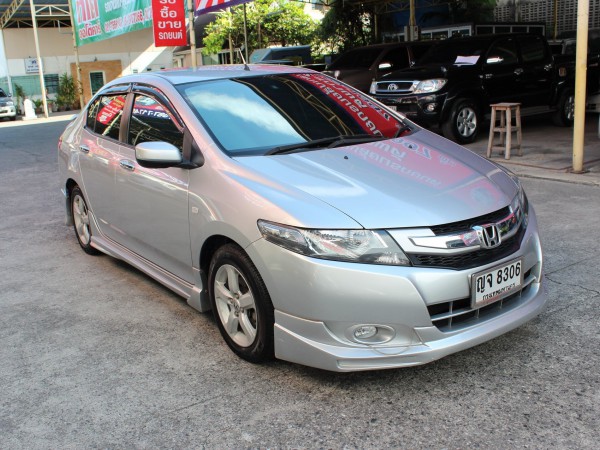 Honda City ปี 2011 สีเงิน