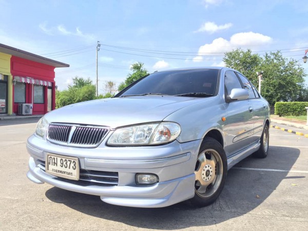 Nissan Sunny ปี 2000 สีเงิน