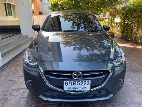 Mazda 2 Hatchback (5 ประตู) ปี 2017 สีเทา