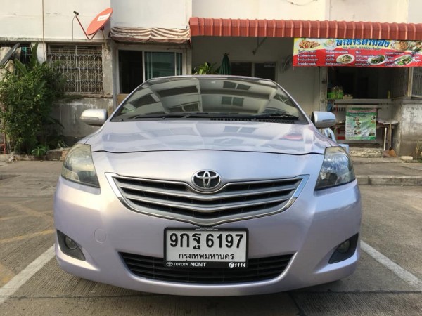 Toyota Vios ปี 2012 สีเงิน