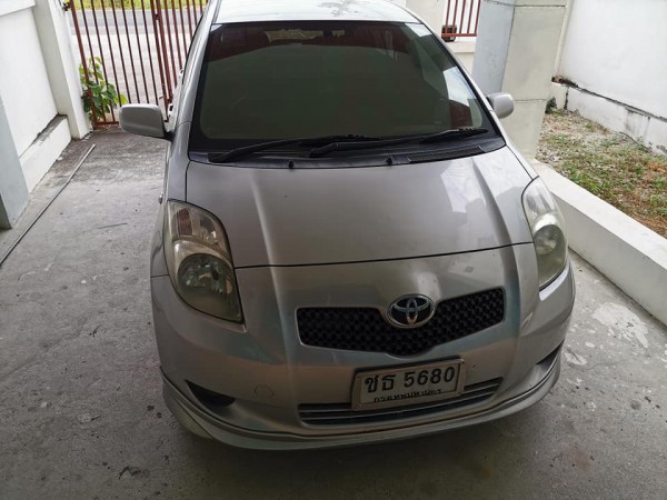 Toyota Yaris ปี 2007 สีเงิน