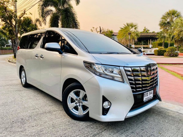 Toyota Alphard ปี 2017 สีขาว