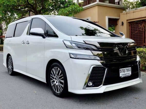 Toyota Vellfire ปี 2016 สีขาว