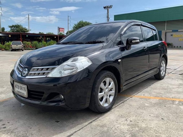 Nissan Tiida ปี 2010 สีดำ