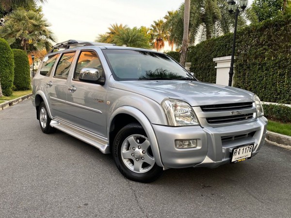 Thairung Adventure Master ปี 2004 สีเงิน