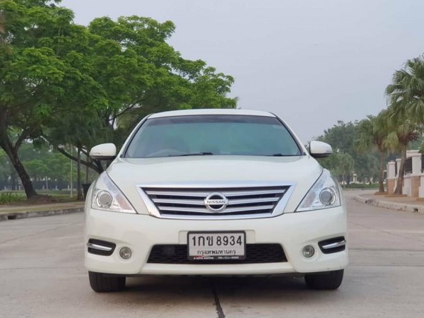 Nissan Teana J32 ปี 2012 สีขาว