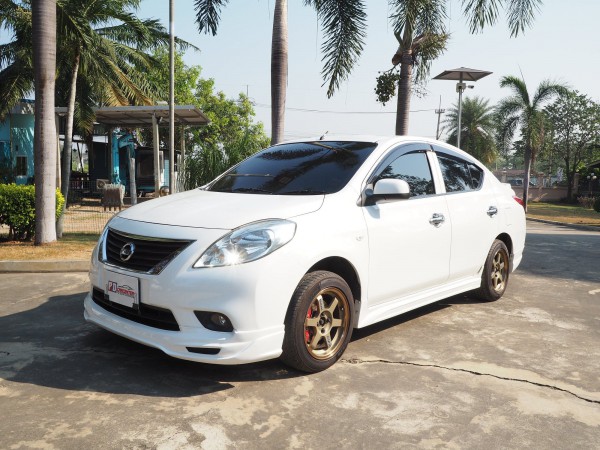 Nissan Almera ปี 2012 สีขาว