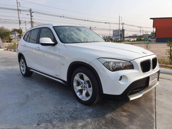 BMW X1 E84 ปี 2012 สีขาว