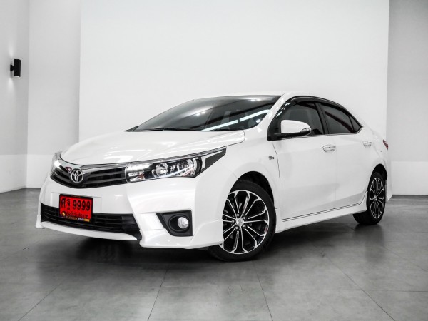 Toyota Corolla Altis ปี 2014 สีขาว