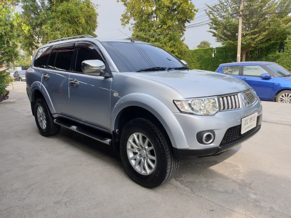 Mitsubishi Pajero Sport ปี 2011