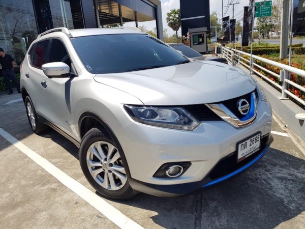 Nissan X-trail ปี 2017 สีเทา