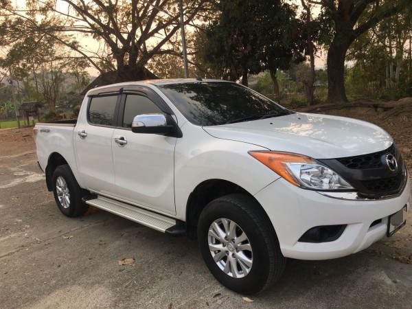 Mazda BT-50 PRO Double Cab (4 ประตู) ปี 2012 สีขาว