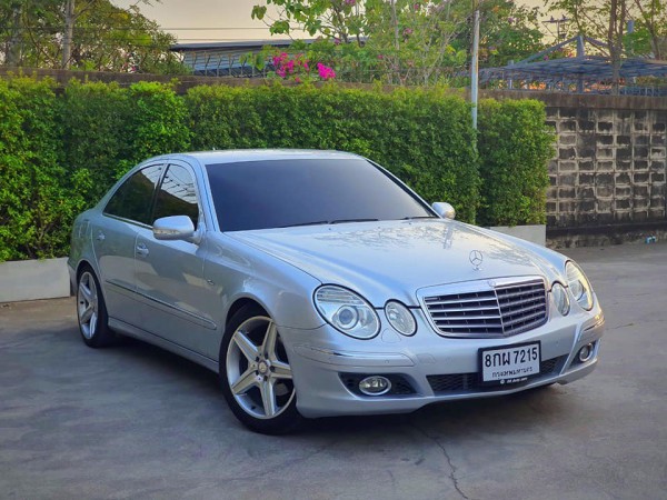 Mercedes-Benz E-Class W211 E200 ปี 2009 สีเงิน