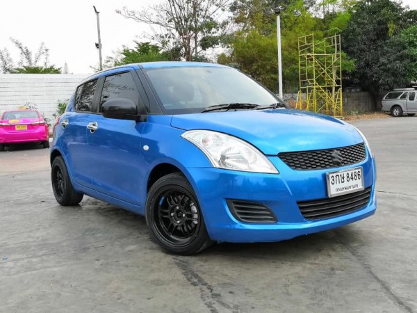 Suzuki Swift ปี 2014 สีน้ำเงิน