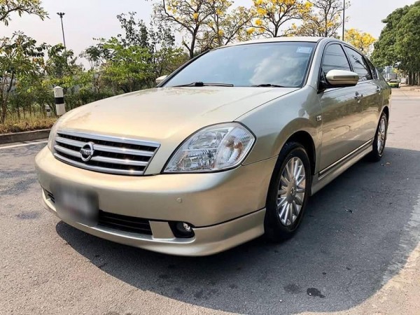 Nissan Teana J31 ปี 2006 สีทอง