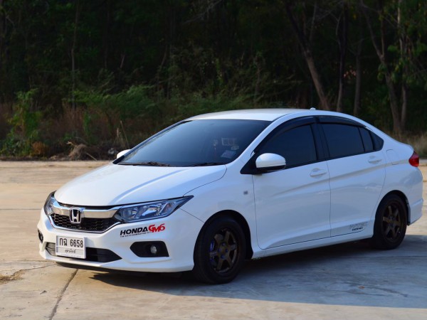 Honda City ปี 2018 สีขาว