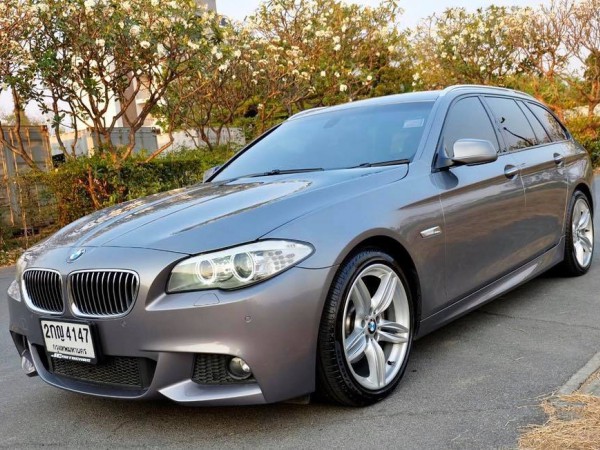 BMW 5 Series F11 520i (Wagon) ปี 2012 สีเทา