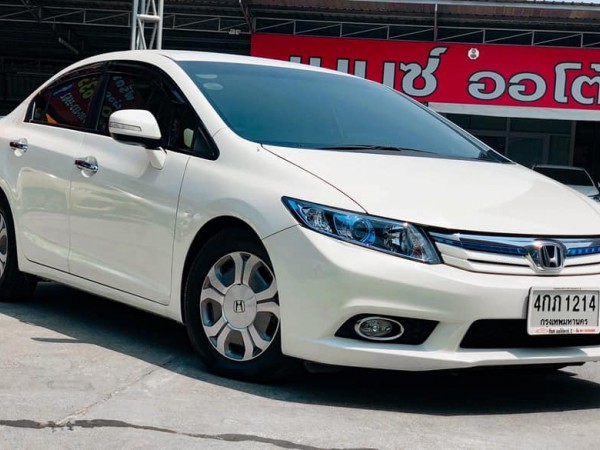 Honda Civic FB ปี 2012 สีขาว