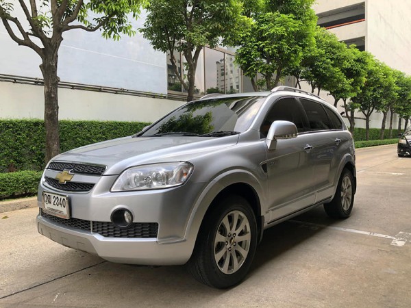 Chevrolet Captiva ปี 2010 สีเทา