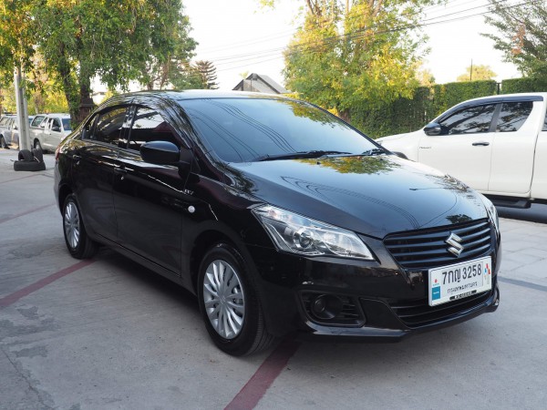 Suzuki Ciaz ปี 2014 สีดำ