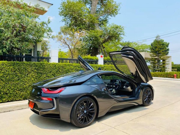 BMW i8 ปี 2020