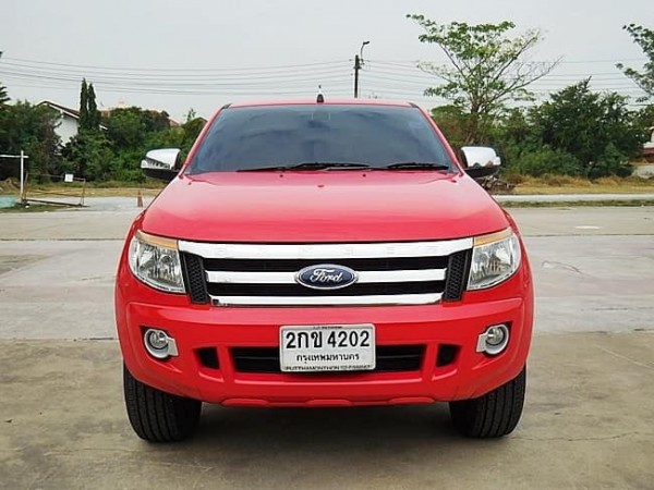 Ford Ranger 4 ประตู ปี 2013 สีแดง
