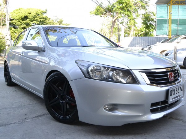 Honda Accord Gen 8 ปี 2008 สีเทา