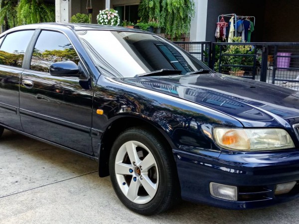 Nissan Cefiro A32 ปี 1997 สีน้ำเงิน