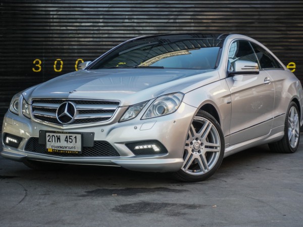 Mercedes-Benz C207 E250 ปี 2011 สีเงิน