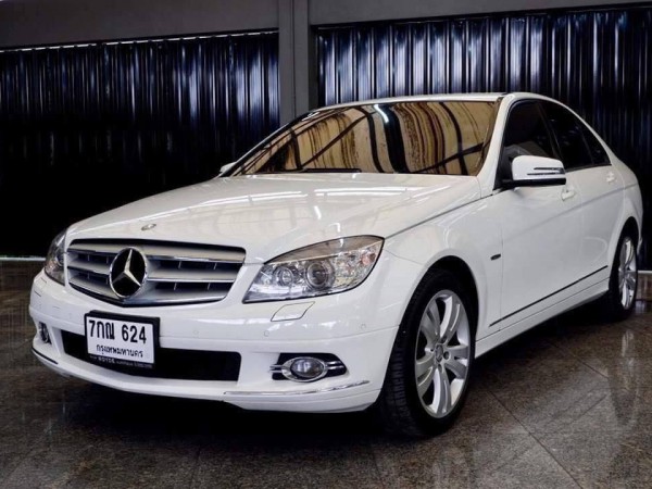 Mercedes-Benz C-Class W204 C230 ปี 2009 สีขาว