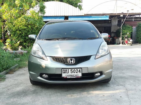 Honda Jazz GE ปี 2009 สีเทา