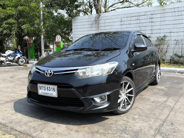 Toyota Vios ปี 2015 สีดำ