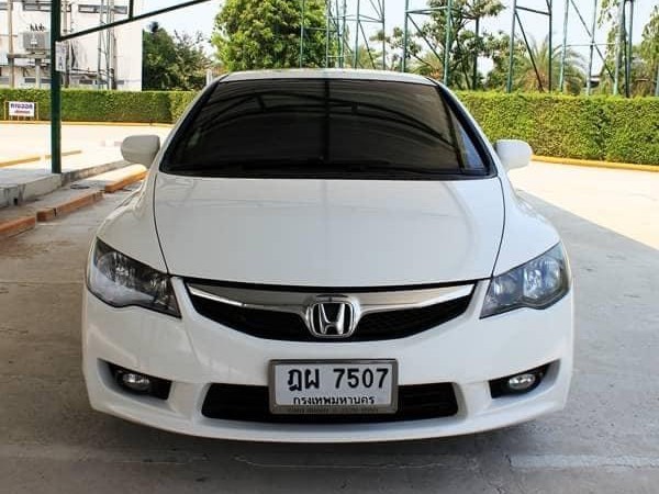 Honda Civic FD ปี 2010 สีขาว