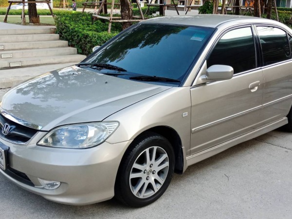 Honda Civic ES (Dimension) โฉม ตาเหยี่ยว ปี 2004 สีทอง