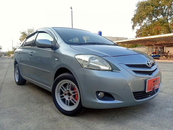 Toyota Vios ปี 2010 สีเทา