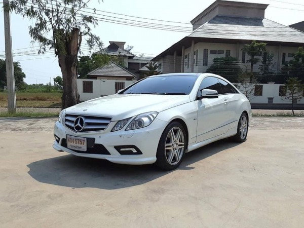 Mercedes-Benz C207 E250 ปี 2011 สีขาว