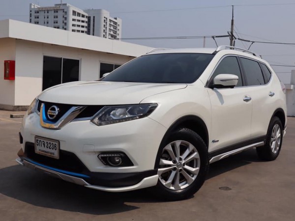 Nissan X-trail ปี 2016 สีขาว