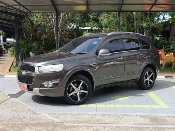 Chevrolet Captiva ปี 2013 สีเทา