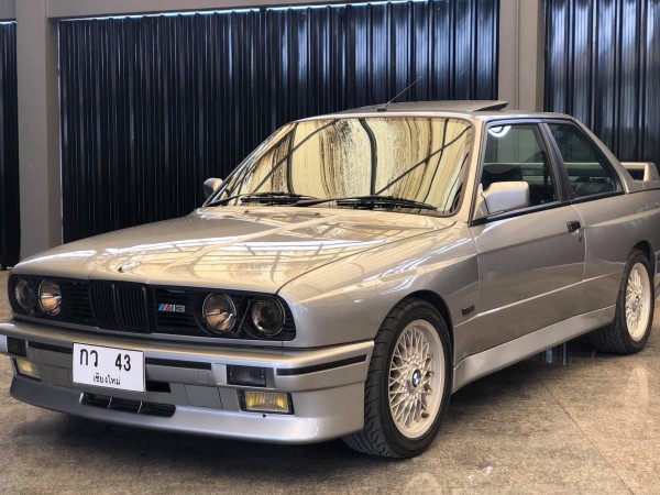 BMW 3 Series E30 M3 ปี 1988 สีเทา