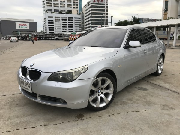 BMW 5 Series Gen5 E60 520i ปี 2004 สีเทา